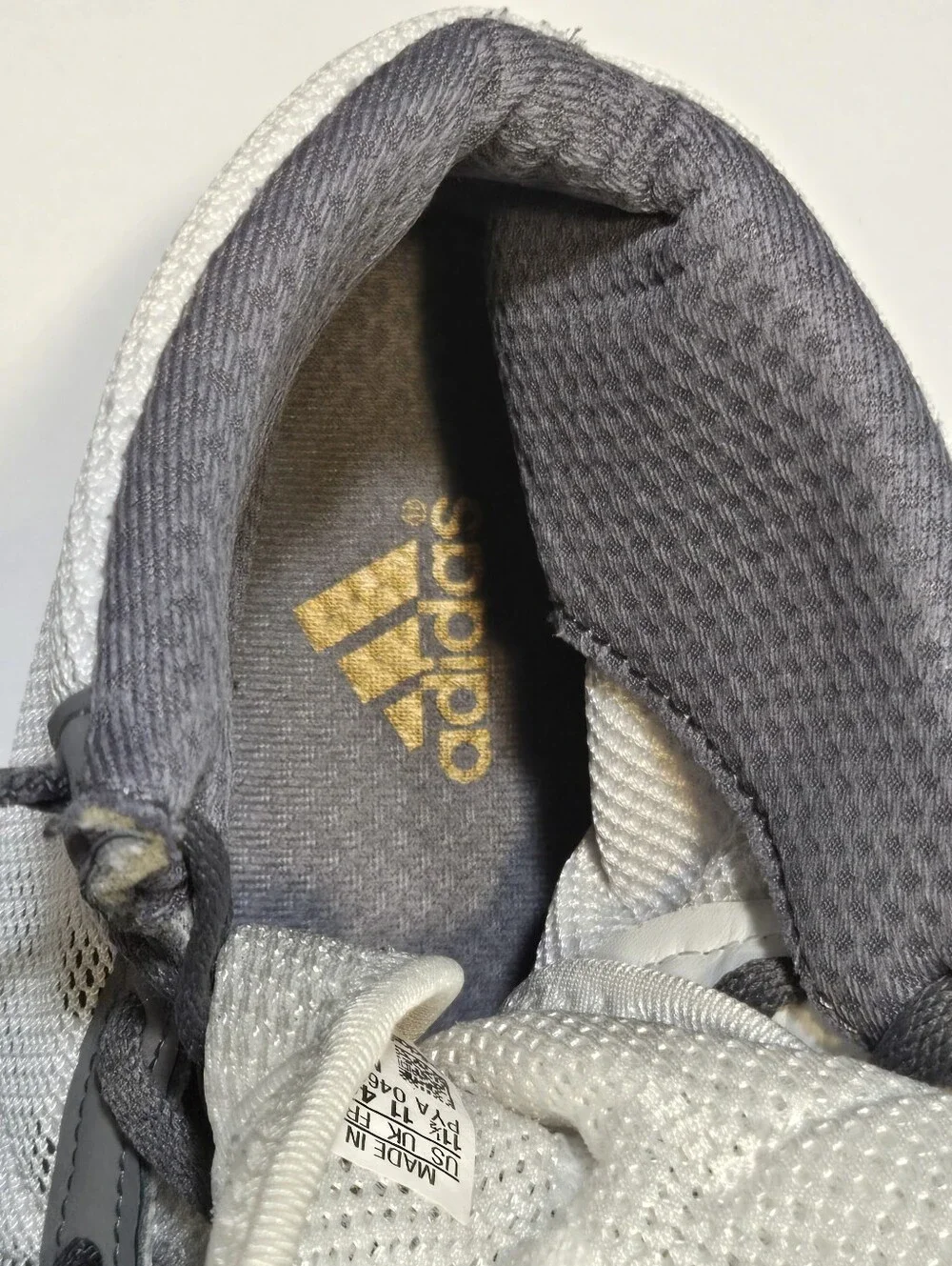 Adidas Pretereo III Wrestling Shoes Men's Size 11 Grey Gold BB3298